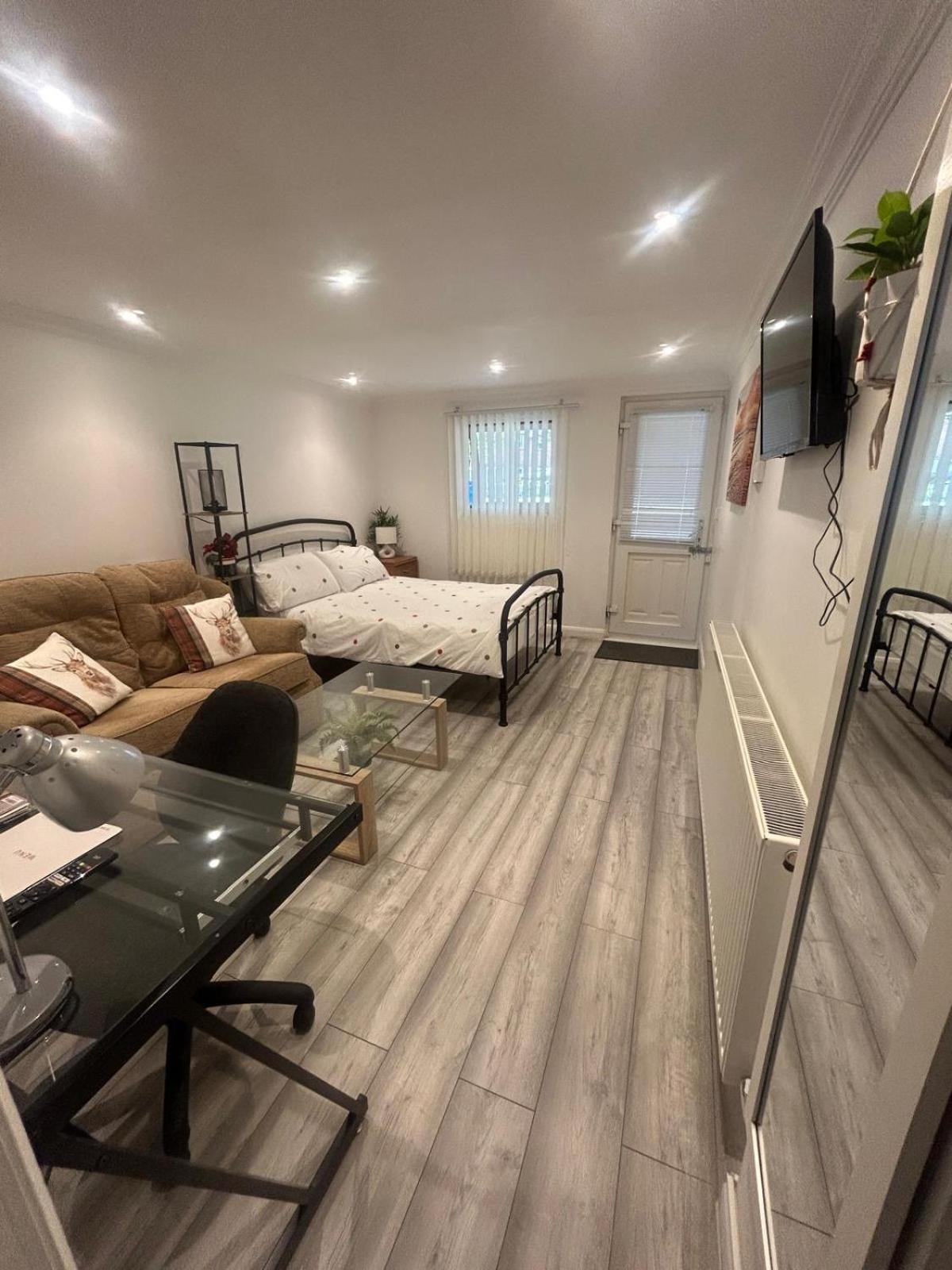 Adorable 1-Bedroom Entire Place With Free Parking Cambridge Extérieur photo